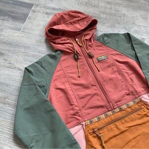 Hooded anorak